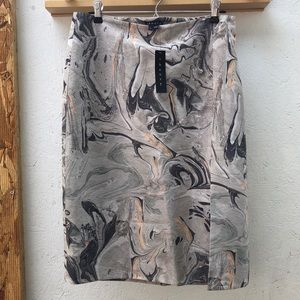 NWT Theory 100% silk, size 8